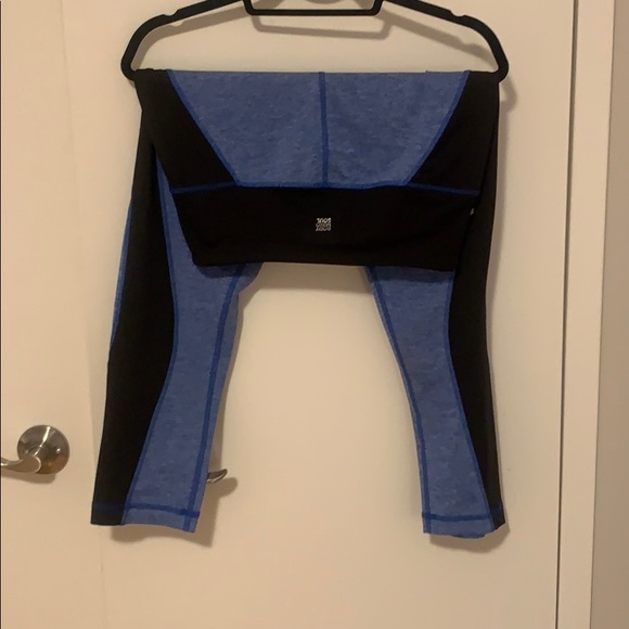 La Vie en Rose Leggings - Picture 2 of 2